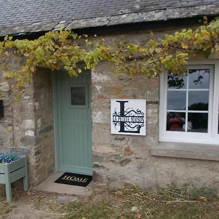 La Petite Maison, Ideal Pour Velo,Pied,Peche,Relax Mur-de-Bretagne Exterior photo